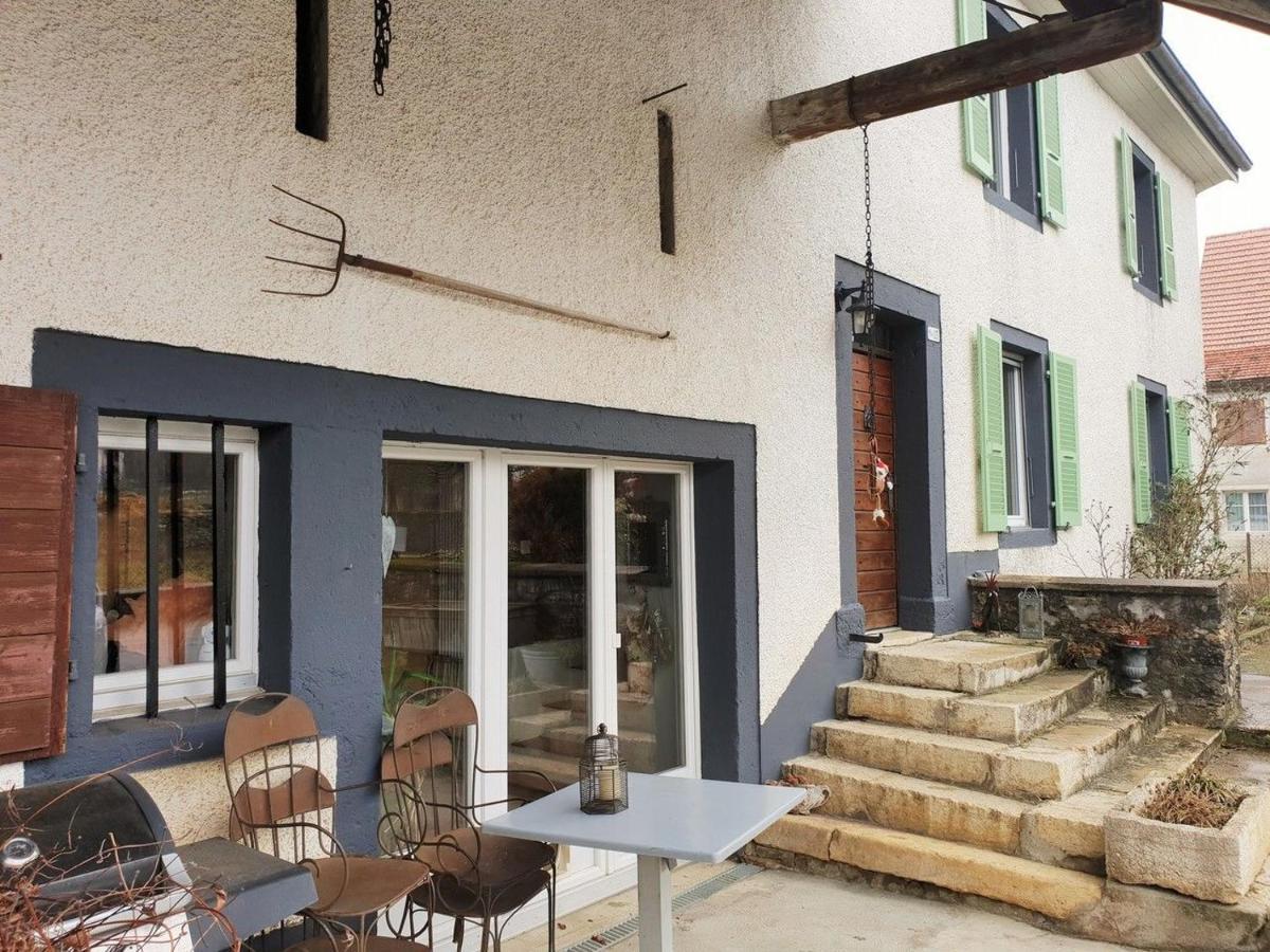 Au Petit Bonheur Bed and Breakfast Courgenay Exterior foto